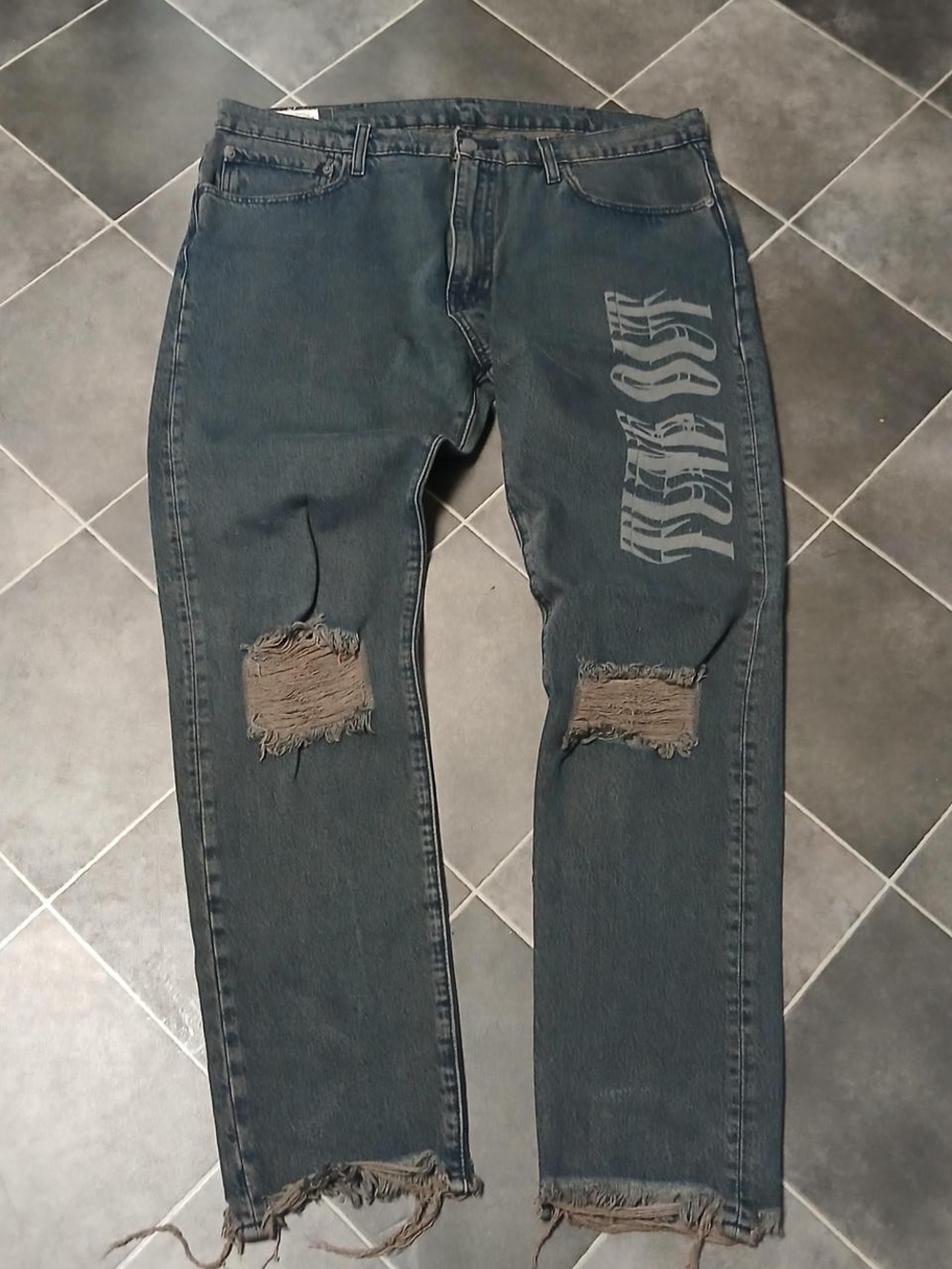 Levi's Big E 38X32 Black Distressed Straight Jeans with Side Graphic